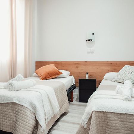 ברצלונה Hostal Ruta De Francia מראה חיצוני תמונה