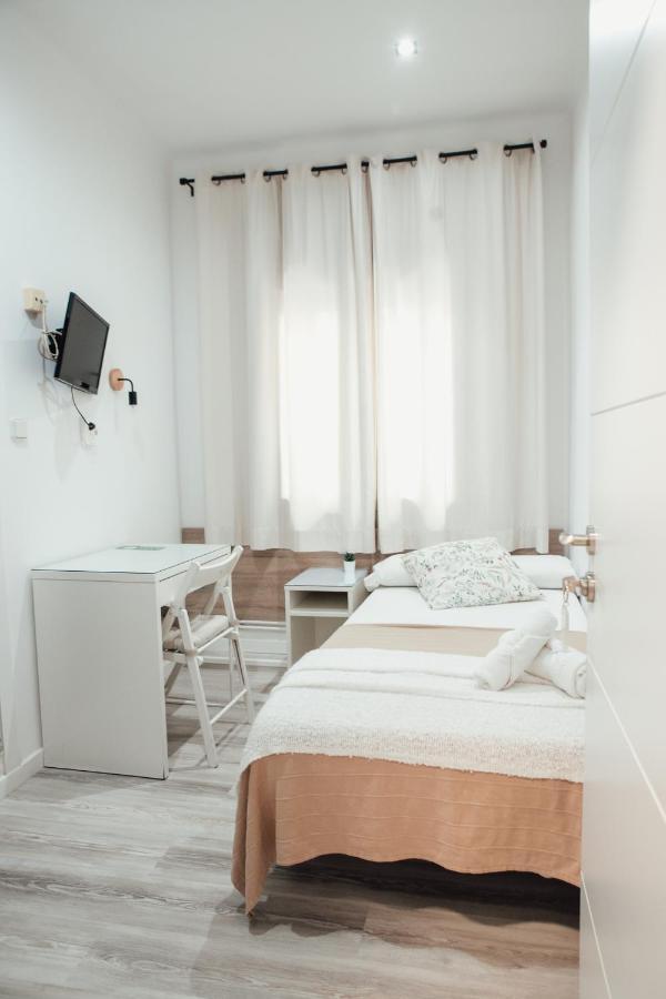 ברצלונה Hostal Ruta De Francia מראה חיצוני תמונה