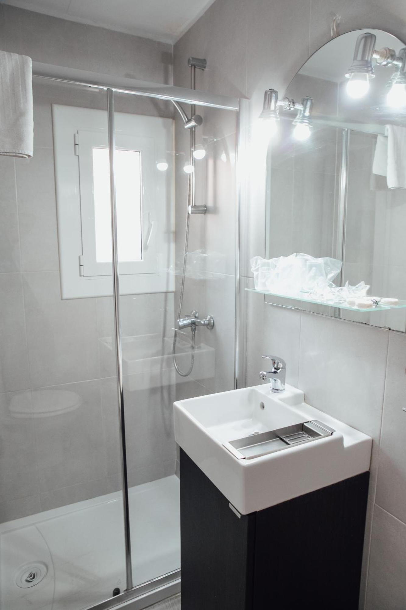 ברצלונה Hostal Ruta De Francia מראה חיצוני תמונה