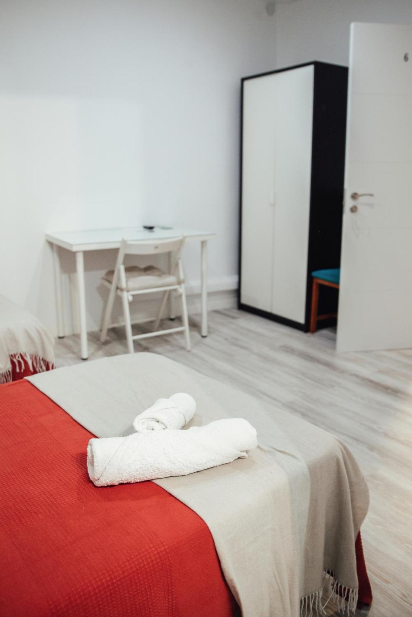ברצלונה Hostal Ruta De Francia מראה חיצוני תמונה