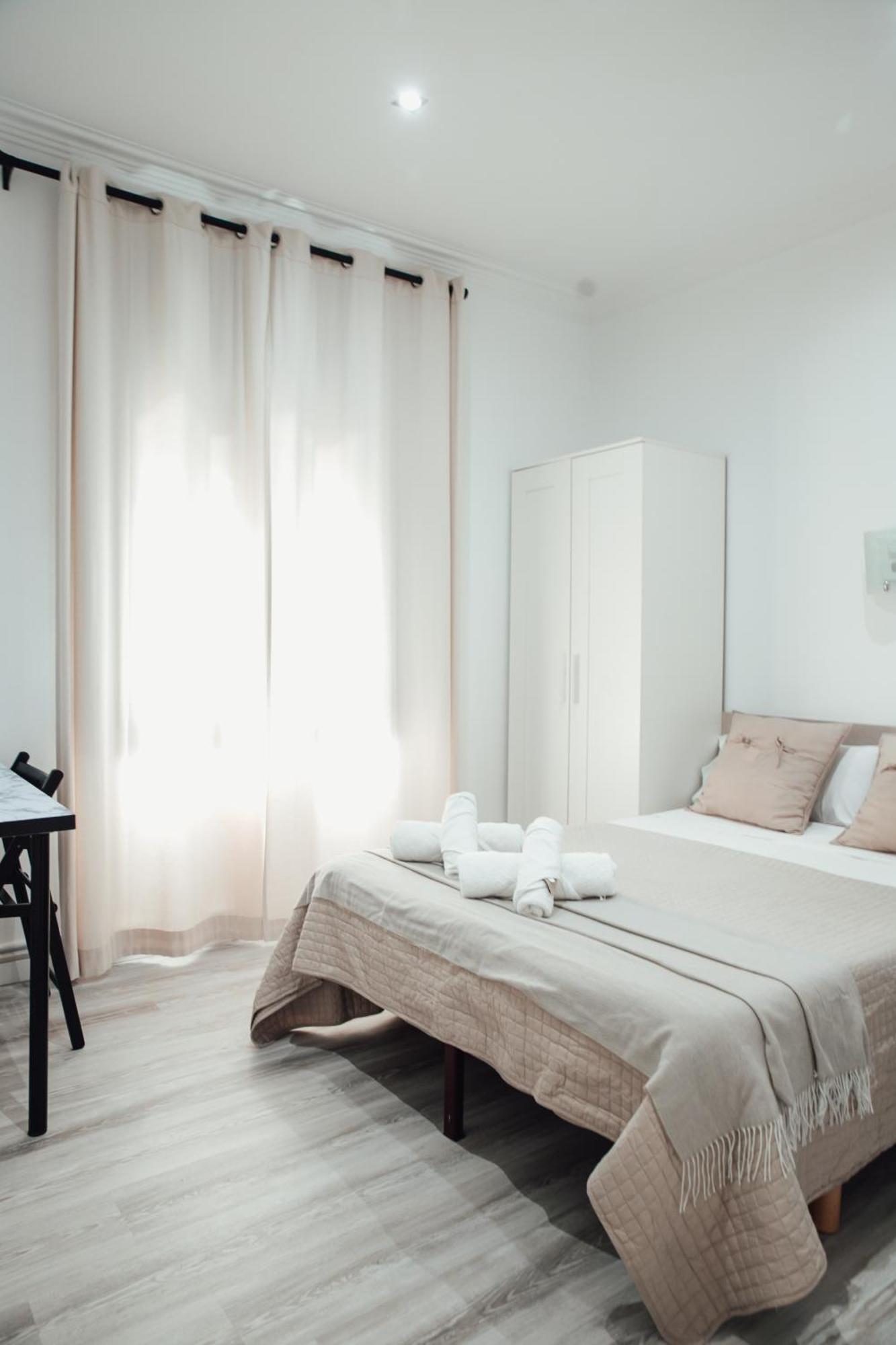 ברצלונה Hostal Ruta De Francia מראה חיצוני תמונה
