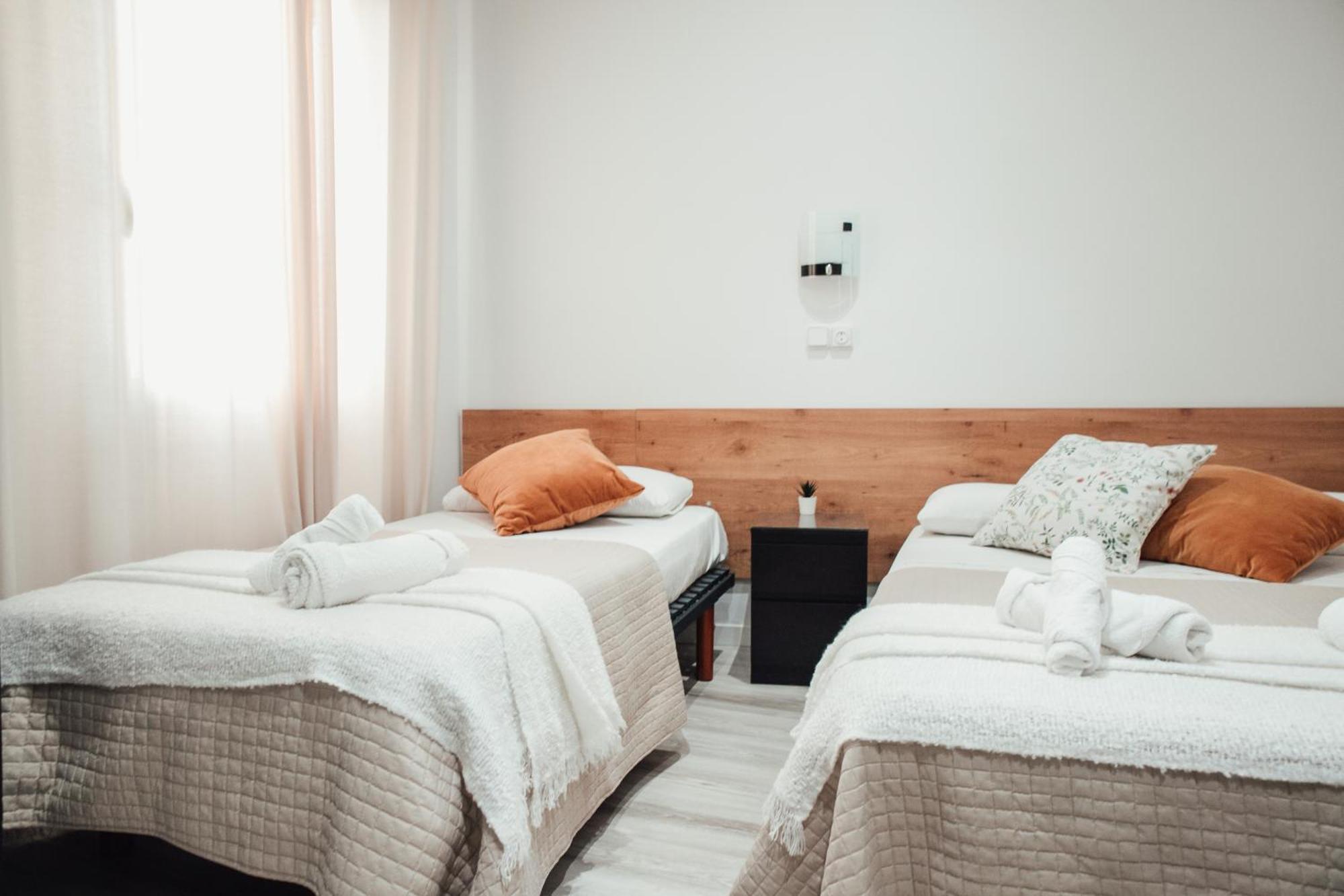 ברצלונה Hostal Ruta De Francia מראה חיצוני תמונה