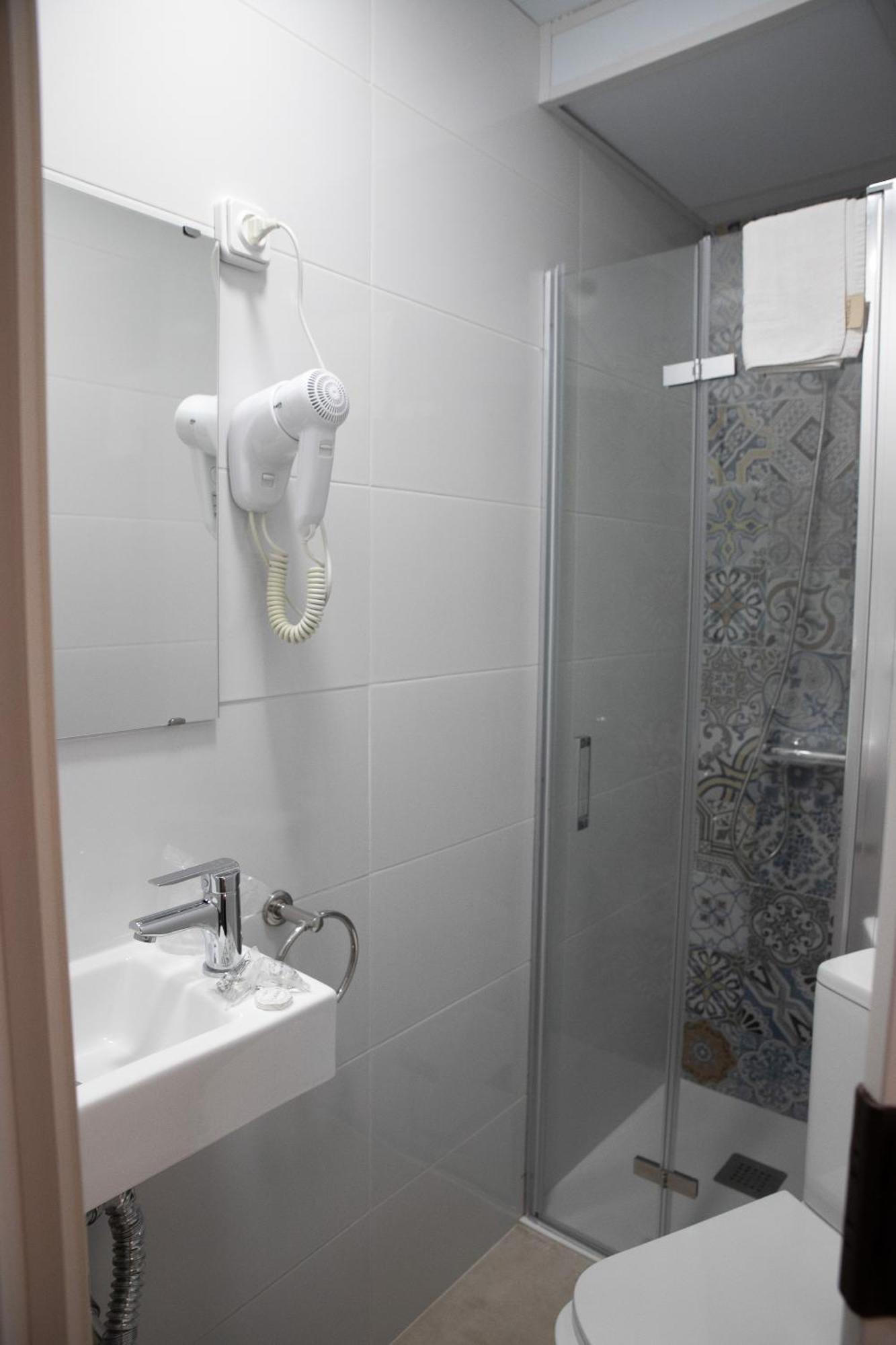 ברצלונה Hostal Ruta De Francia מראה חיצוני תמונה